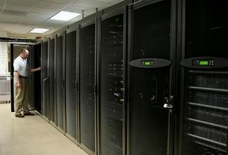 中國人來看看美國的機(jī)房究竟好在哪？好在什么地方？